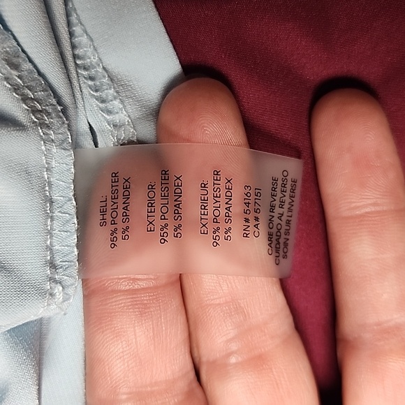 Blue sleeveless top - Picture 3 of 3